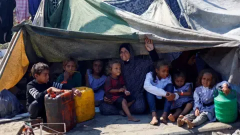 Devastating Crisis within the Gaza Strip as Israeli Tanks Push Forward